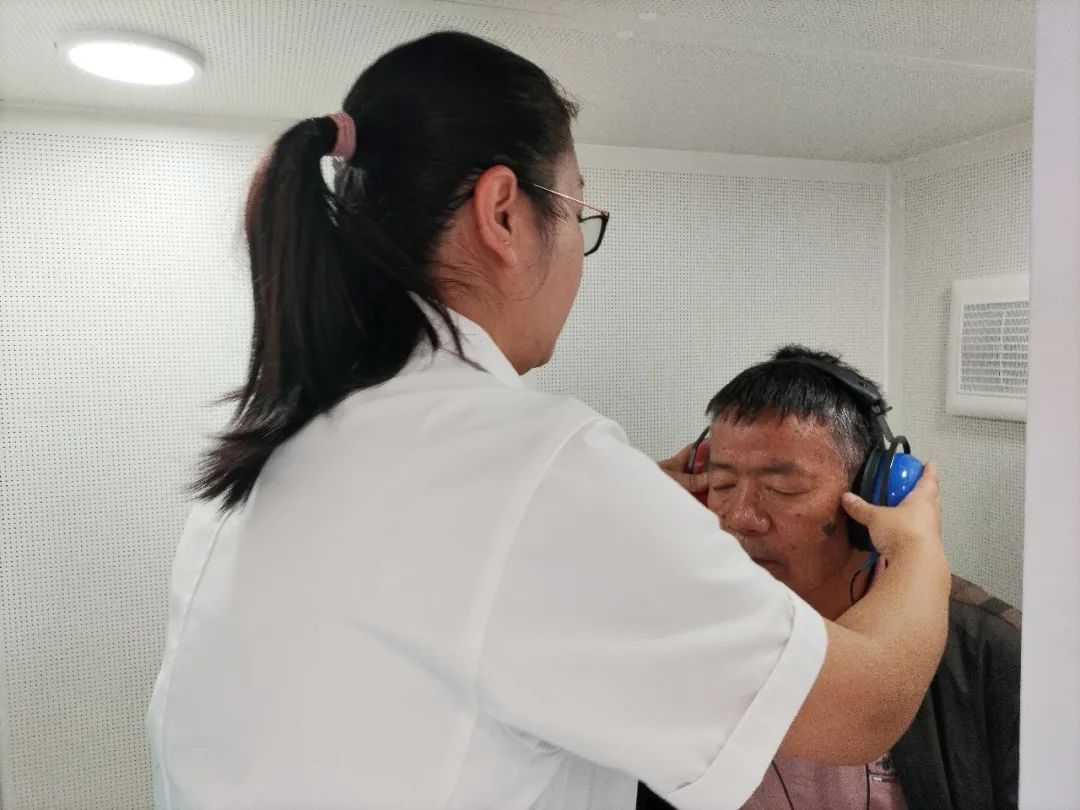 声蓝医疗 业内首款专业配置的「助听器移动验配测听车」来啦！-图片9